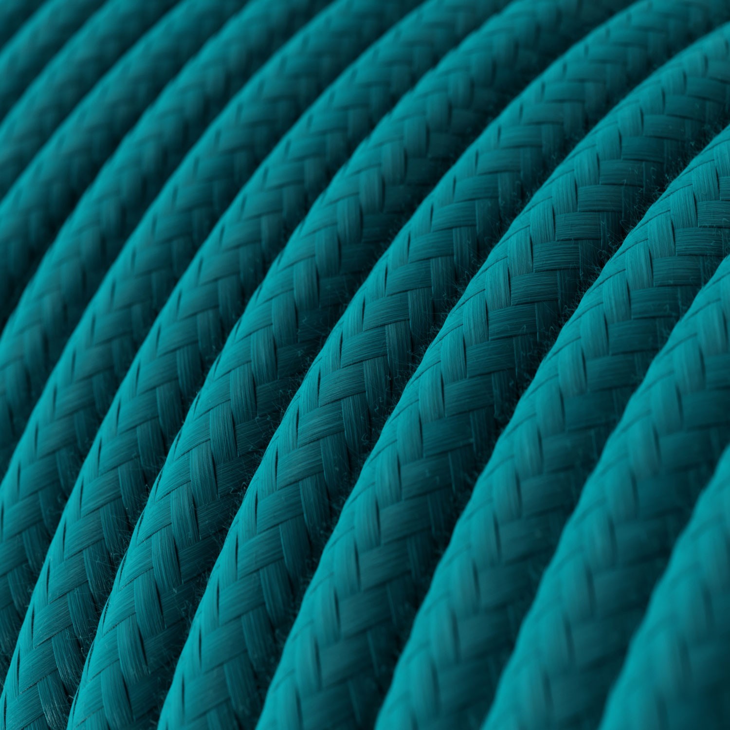 Pendellampa i färgat silikon med textilkabel